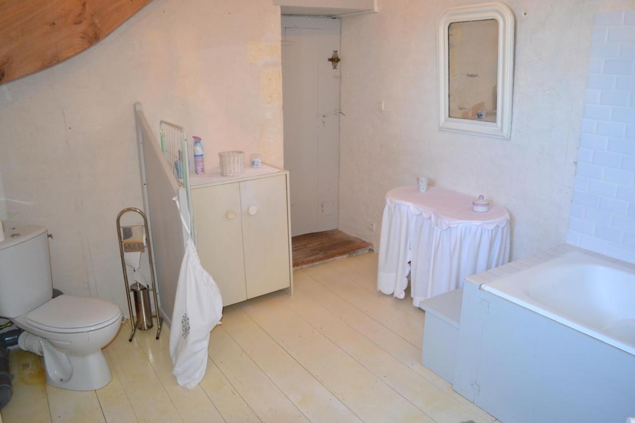 Le Petit Logis Bed & Breakfast Rouillac  Exterior photo